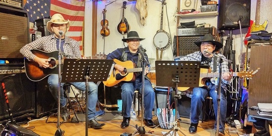20191108 TK 演奏中.jpg