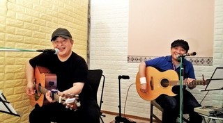K&K お部屋でライブ録画 写真 (2).jpg