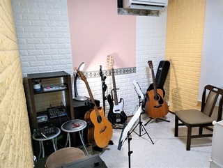 K&Kギター弾き語り教室 教室01.jpg